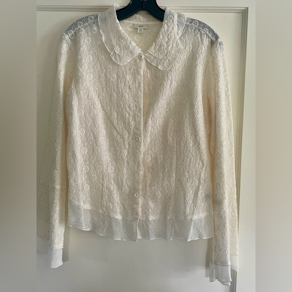 J. Jill embroidered petite M organza blouse, bell sleeves. Worn a few times